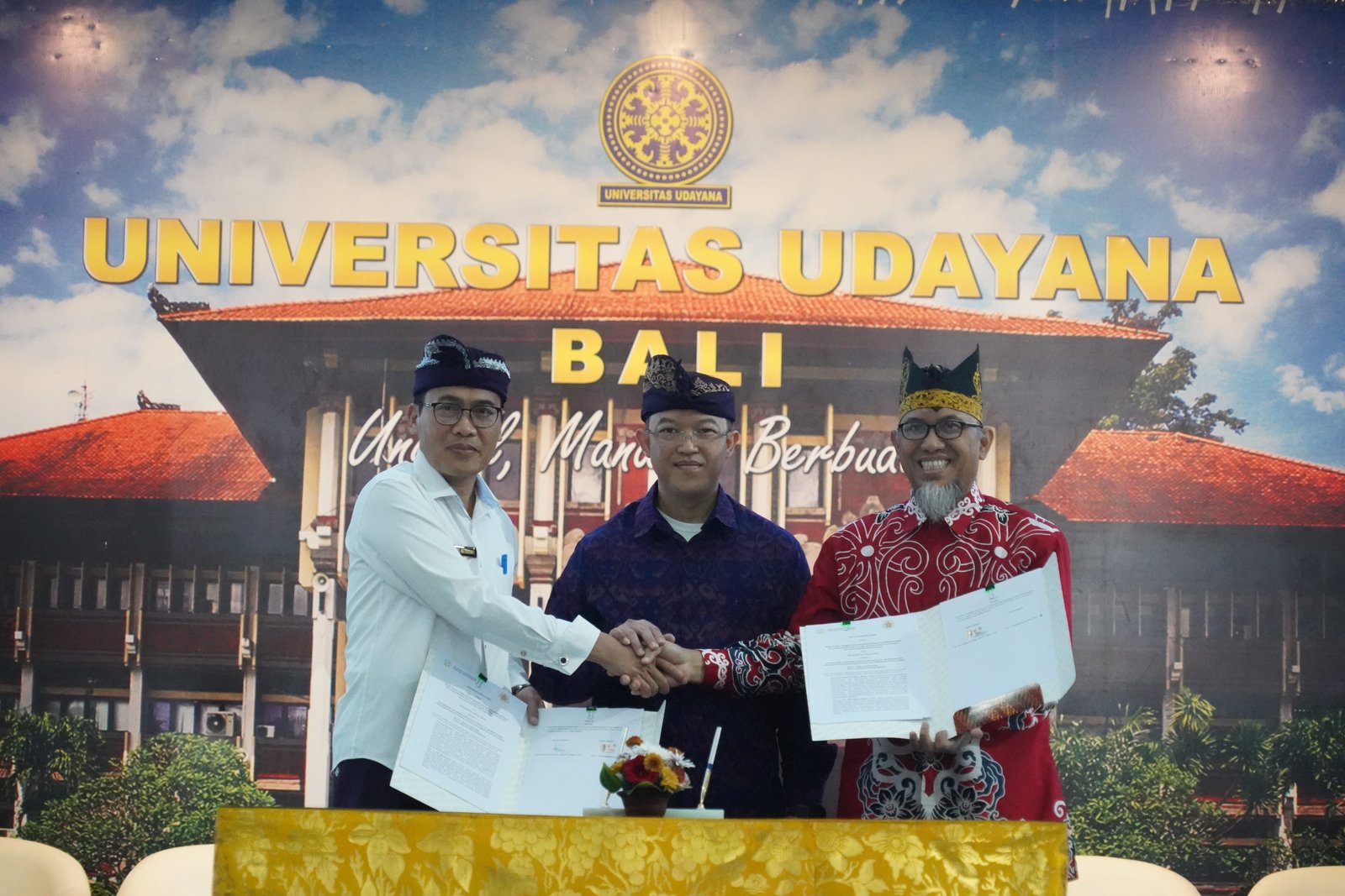 Penandatanganan Perjanjian Kerja Sama Kemendukbangga/BKKBN  dengan Universitas Gadjah Mada