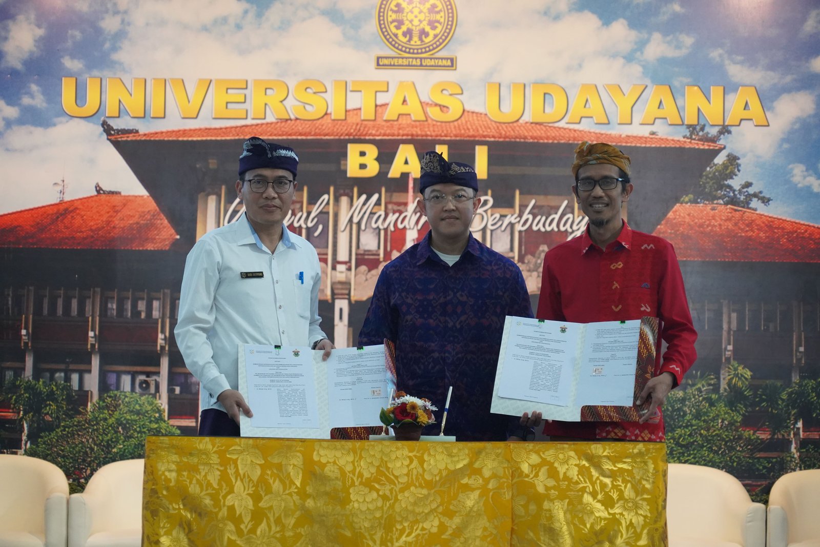 Penandatanganan MoU Kemendukbangga/BKKBN  dengan Universitas Hasanuddin